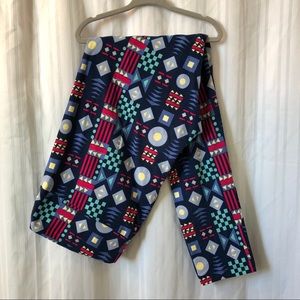 LuLaRoe Tall & Curvy Leggings